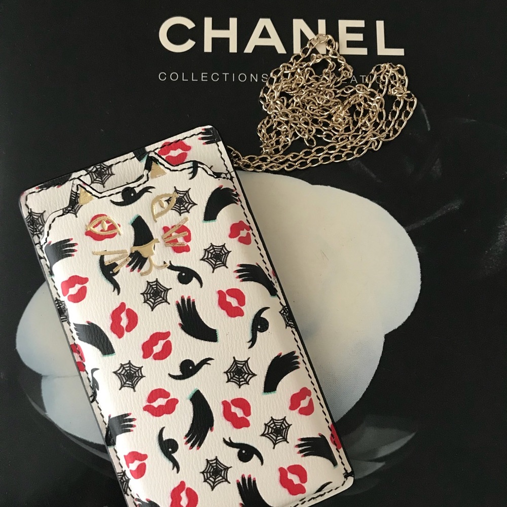 Charlotte Olympia x MAC iPhone 6 case